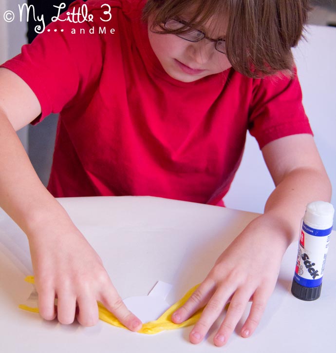Handprint Angel Tree Toppers - homemade Christmas decorations for kids. (My Little 3 and Me)