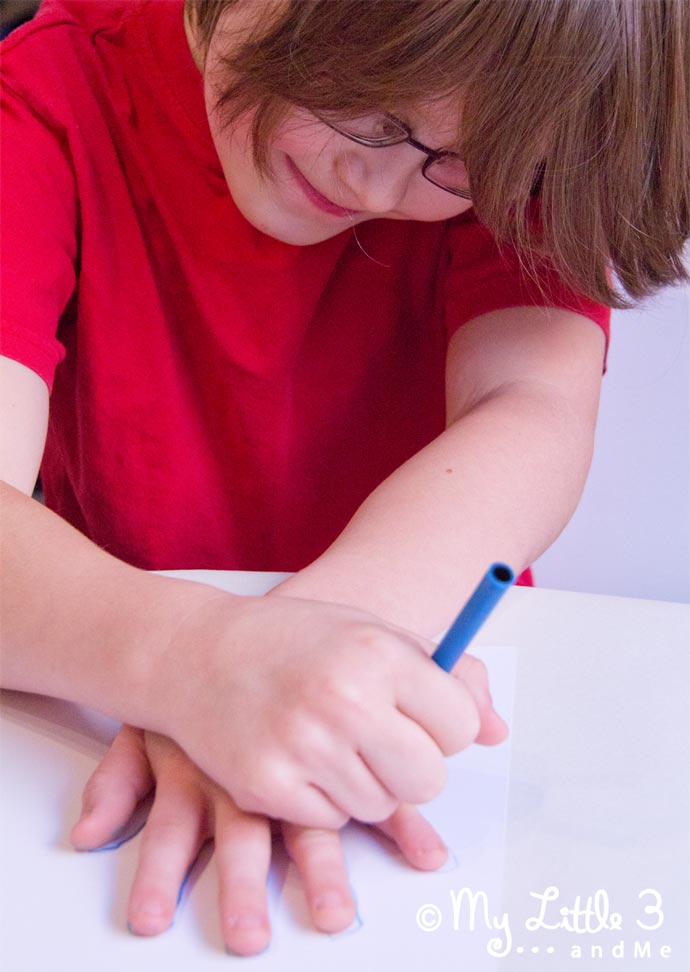 Handprint Angel Tree Toppers - homemade Christmas decorations for kids. (My Little 3 and Me)