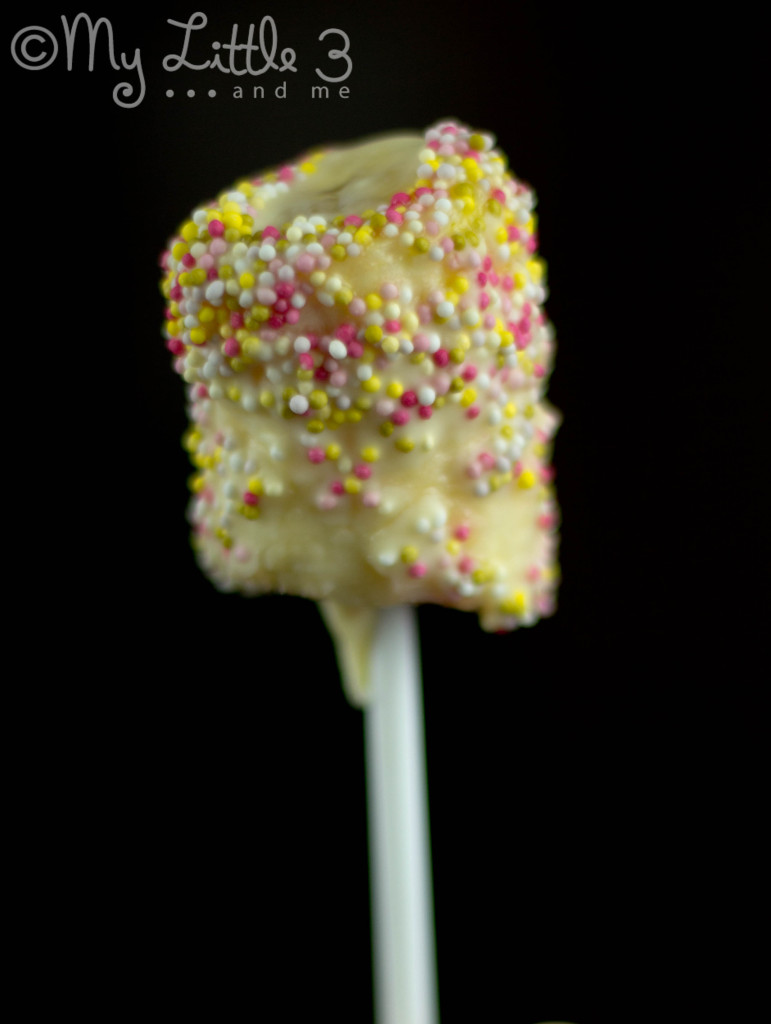 Make tasty BANANA POPS - a fun recipe for kids.