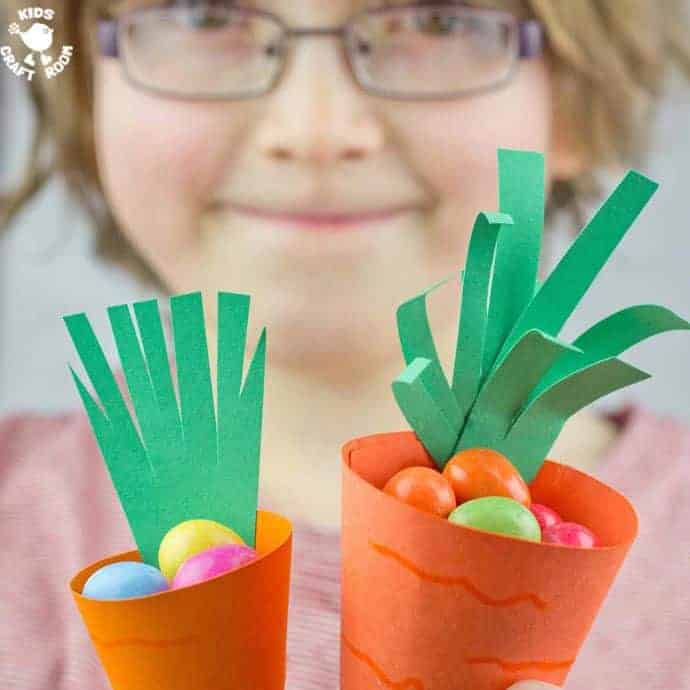 CUTE CARROT EASTER BASKETS - Great for Easter egg hunts and gifts. (Free Printable)