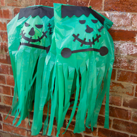 Make GIANT floating Frankenstein's Monsters. Great homemade Halloween decorations that work really well as a party craft activity and party favour too. 