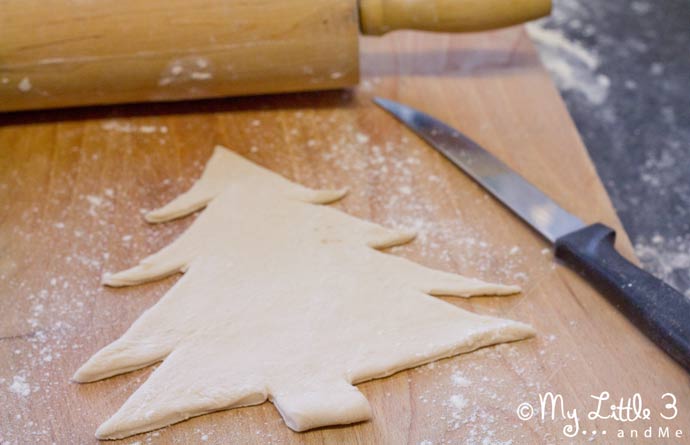 Christmas cooking with kids is great but it doesn't have to be all about sweet tastes. Try our Christmas Tree Pizza for some savoury festive fun.