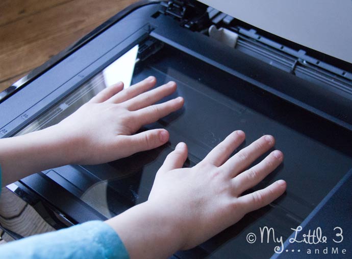 Count to 100 in 1's, 5's and 10's with this simple times tables games and early maths skills set. from My Little 3 and Me.