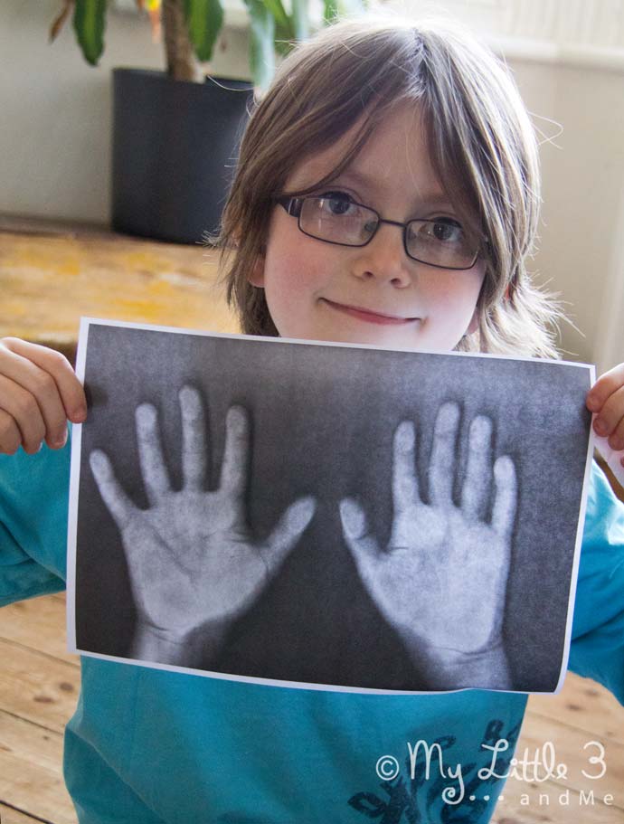 Count to 100 in 1's, 5's and 10's with this simple times tables games and early maths skills set. from My Little 3 and Me.
