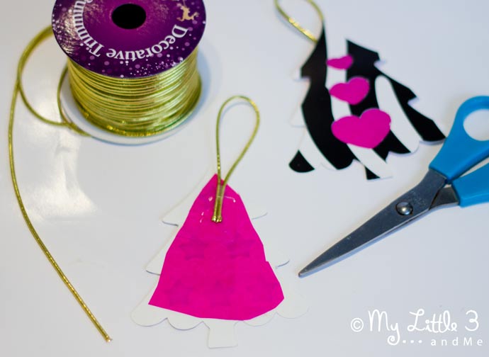 A simple Cricut Mini Christmas craft from My Little 3 and Me.