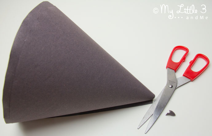 Homemade firework craft step 5.