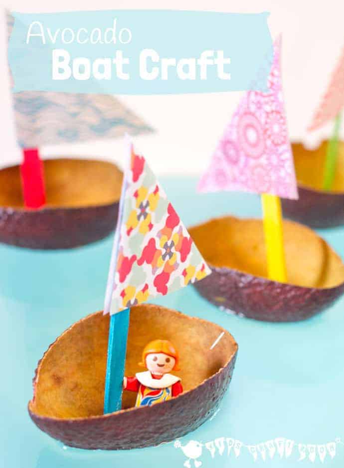 Kids can have fun with this cute avocado boat craft. Perfect for imaginative play where small world play figures can sail around the wading pool or bath.