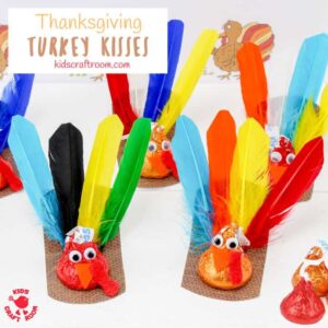 THANKSGIVING TURKEY KISSES CRAFT - This is such a fun edible Fall craft for kids. Who'd have thought you could turn chocolate into the cutest turkey craft ever! Use them as Thanksgiving favors or placeholders or just as Thanksgiving treats for friends and family Yum! #Thanksgiving #turkey #turkeycrafts #thanksgivingcrafts #kidscrafts #HersheyKisses #Fall #Fallcraft #ediblecraft #foodcraft #kidscraftroom