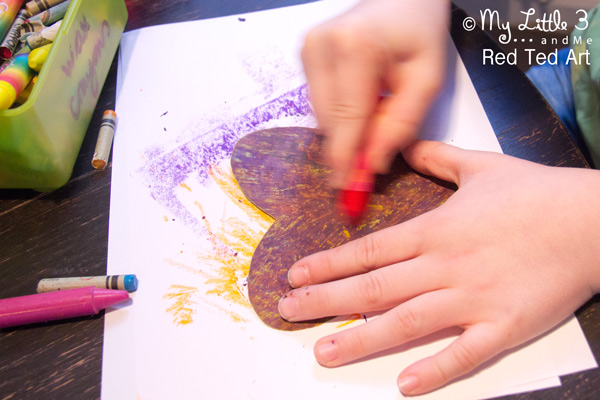 Surprise loved ones with Scratch Off Secret Message Valentine's Day Cards! A fun Valentine's Day craft for all.